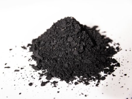 Biochar: Jediná aplikace vylepší půdu ve vaší zahradě na věky